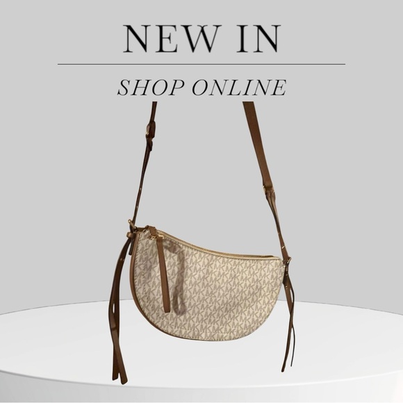 Michael Michael Kors
CAMDEN SMALL MESSENGER BAG - Picture 8 of 12